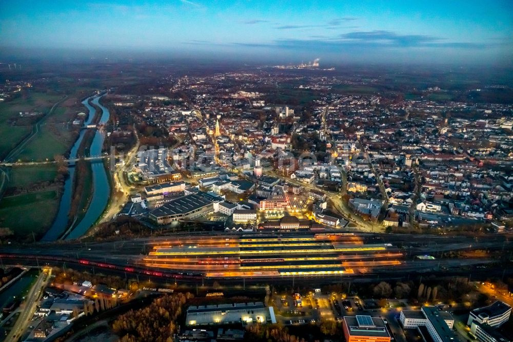 Hamm aus der Vogelperspektive: Hauptbahnhof der Deutschen Bahn in Hamm im Bundesland Nordrhein-Westfalen, Deutschland