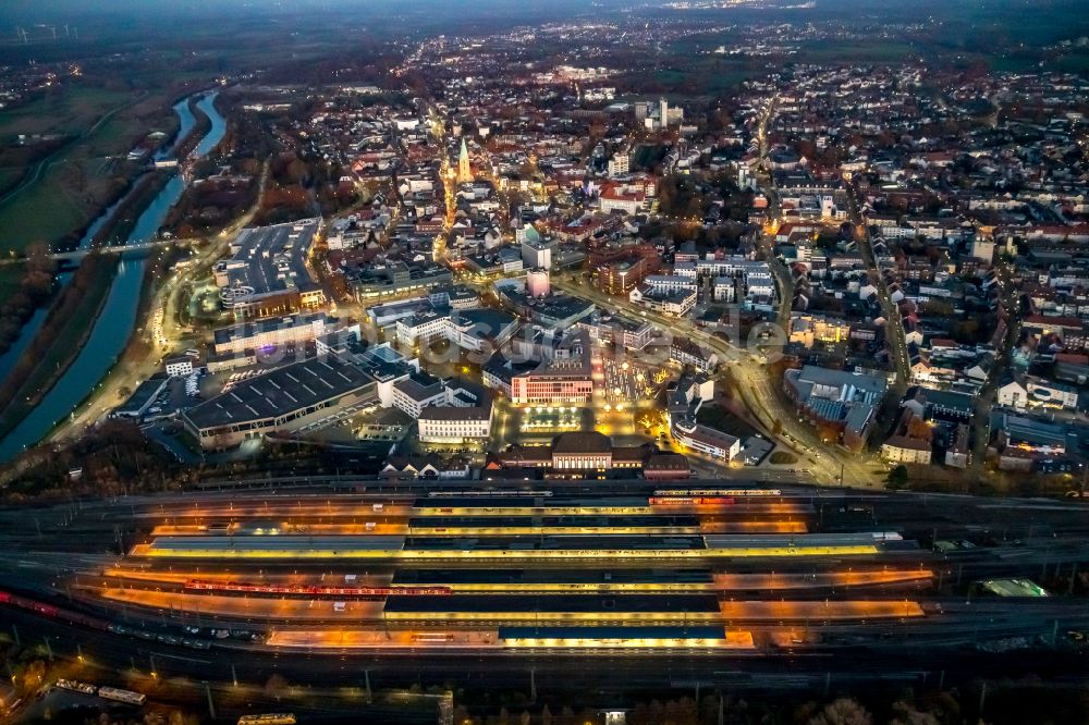 Luftaufnahme Hamm - Hauptbahnhof der Deutschen Bahn in Hamm im Bundesland Nordrhein-Westfalen, Deutschland