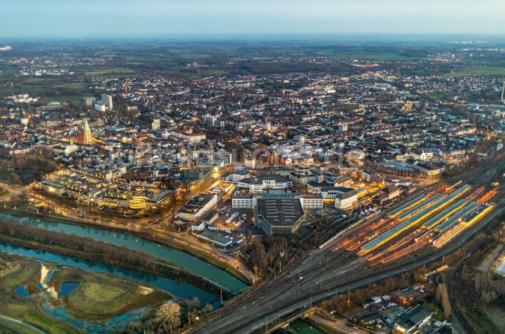 Luftaufnahme Hamm - Hauptbahnhof der Deutschen Bahn in Hamm im Bundesland Nordrhein-Westfalen, Deutschland