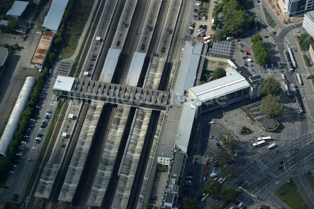 Luftaufnahme Heidelberg - Hauptbahnhof der Deutschen Bahn in Heidelberg im Bundesland Baden-Württemberg