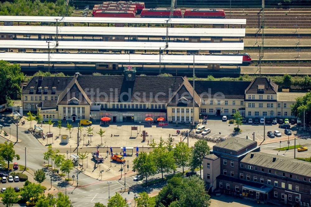 Herne von oben - Hauptbahnhof der Deutschen Bahn in Herne im Bundesland Nordrhein-Westfalen