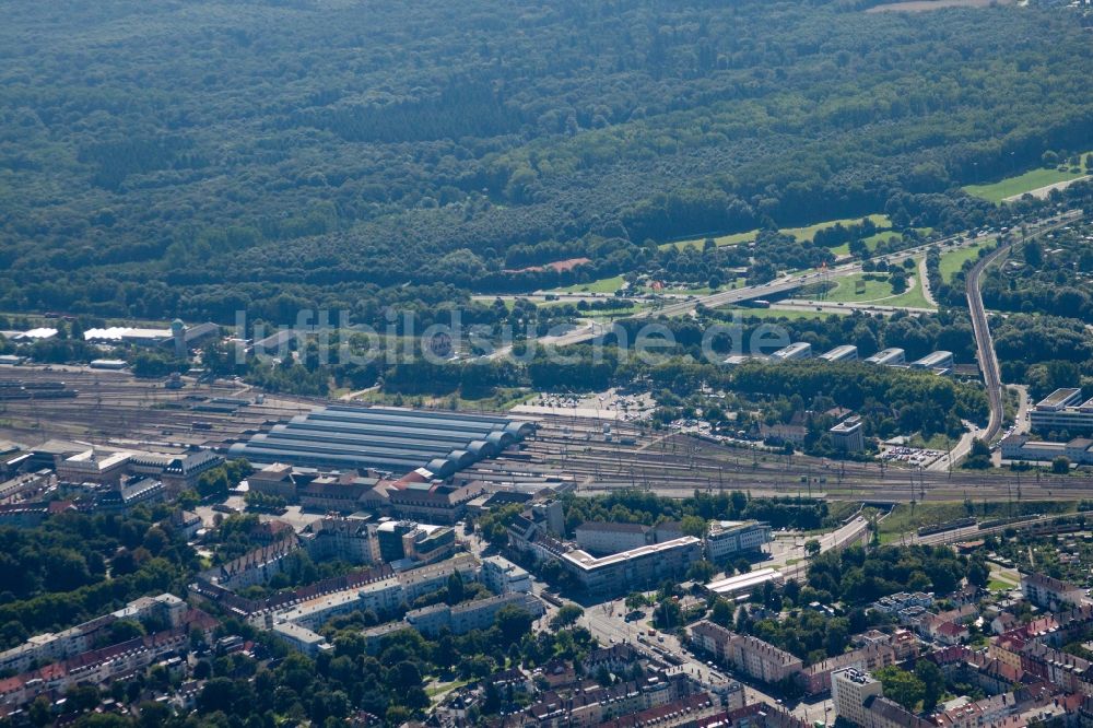 Luftbild Karlsruhe - Hauptbahnhof der Deutschen Bahn in Karlsruhe im Bundesland Baden-Württemberg