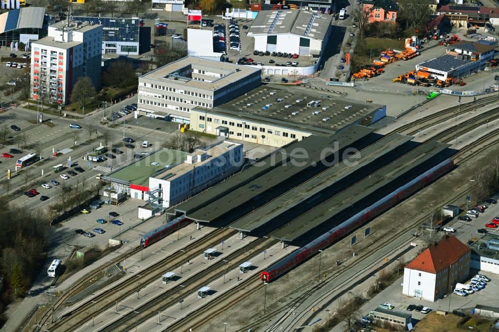 Kempten (Allgäu) von oben - Hauptbahnhof der Deutschen Bahn in Kempten (Allgäu) im Bundesland Bayern, Deutschland