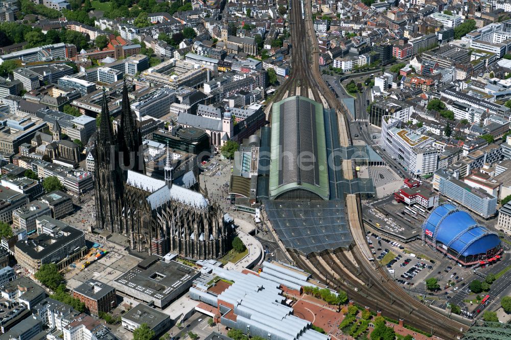 Köln von oben - Hauptbahnhof der Deutschen Bahn in Köln im Bundesland Nordrhein-Westfalen, Deutschland