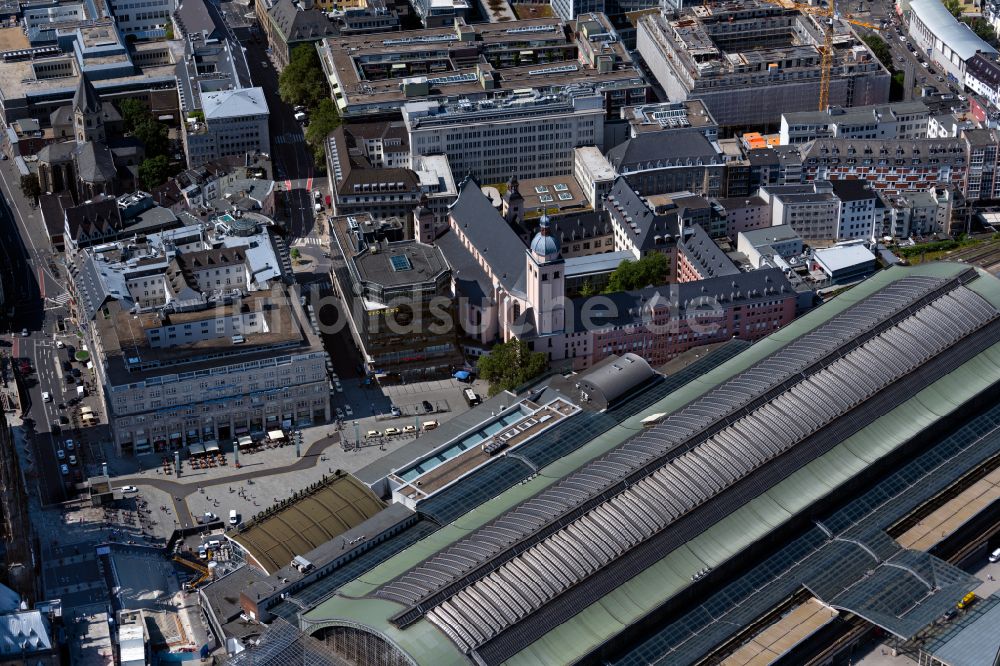 Luftaufnahme Köln - Hauptbahnhof der Deutschen Bahn in Köln im Bundesland Nordrhein-Westfalen, Deutschland