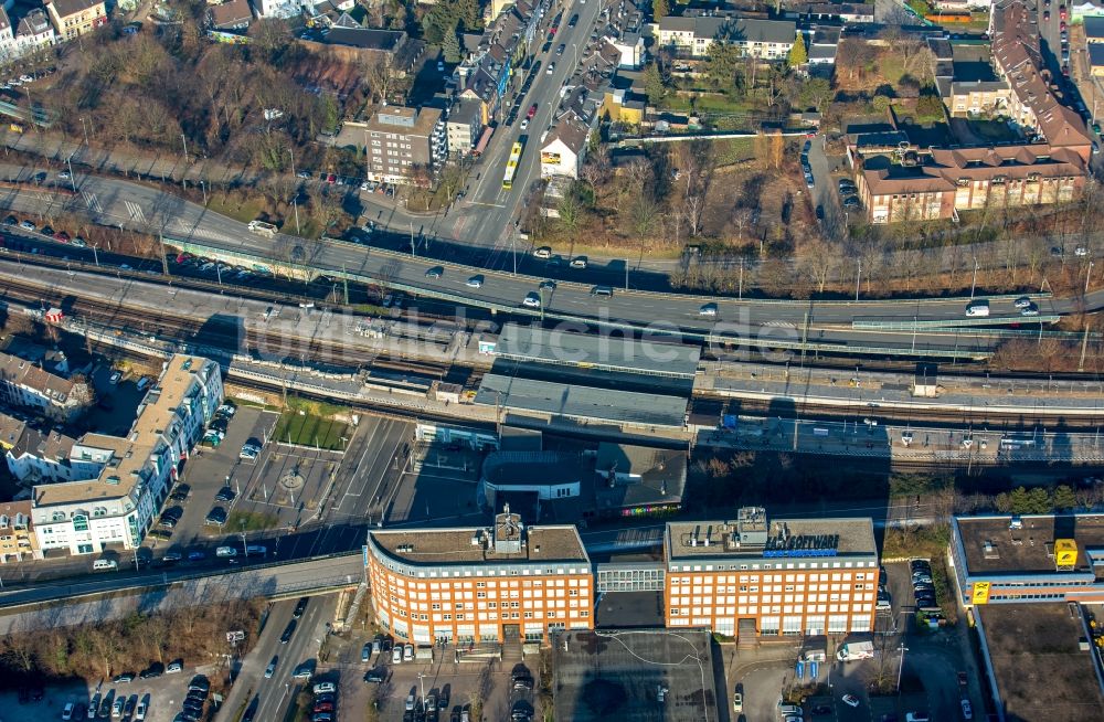 Mülheim an der Ruhr von oben - Hauptbahnhof der Deutschen Bahn in Mülheim an der Ruhr im Bundesland Nordrhein-Westfalen