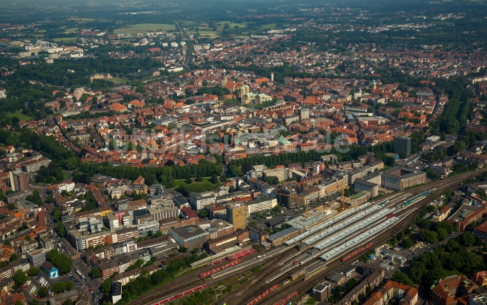 Luftaufnahme Münster - Hauptbahnhof der Deutschen Bahn in Münster im Bundesland Nordrhein-Westfalen