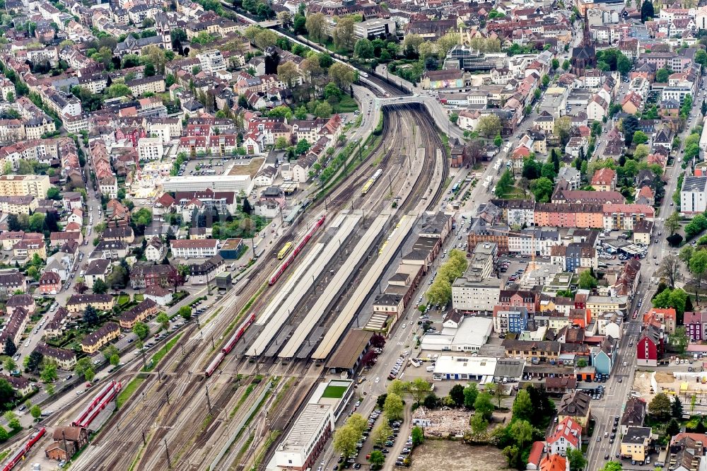 Luftbild Offenburg - Hauptbahnhof der Deutschen Bahn in Offenburg im Bundesland Baden-Württemberg