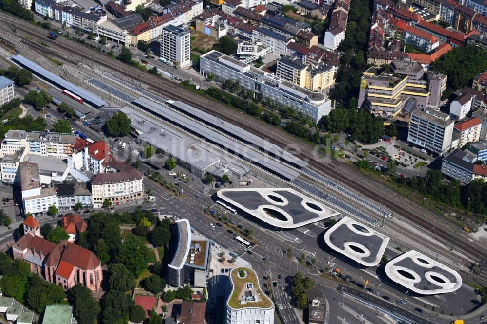 Luftbild Pforzheim - Hauptbahnhof der Deutschen Bahn in Pforzheim im Bundesland Baden-Württemberg, Deutschland