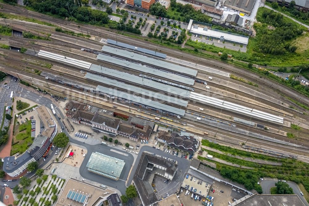 Luftbild Hamm - Hauptbahnhof der Deutschen Bahn und Platz der Deutschen Einheit in Hamm im Bundesland Nordrhein-Westfalen, Deutschland