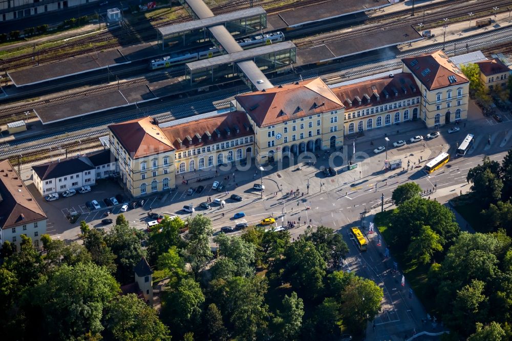 Regensburg aus der Vogelperspektive: Hauptbahnhof der Deutschen Bahn in Regensburg im Bundesland Bayern, Deutschland