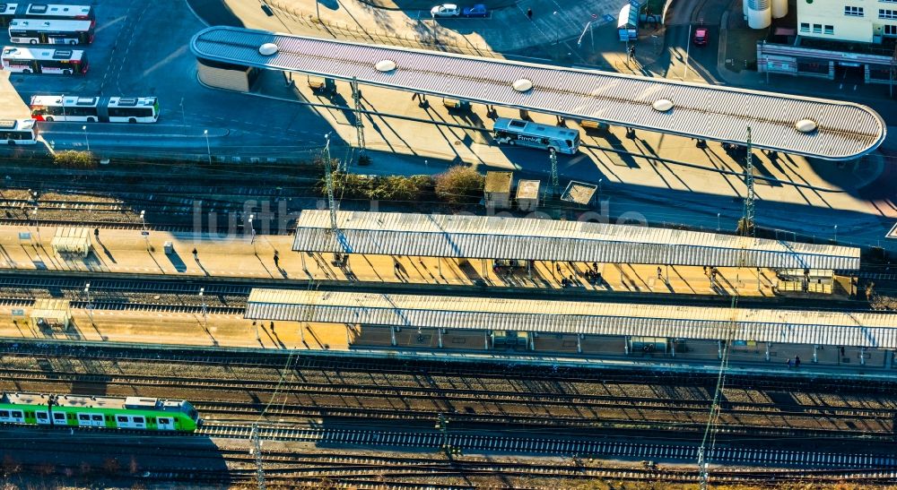 Luftaufnahme Unna - Hauptbahnhof der Deutschen Bahn in Unna im Bundesland Nordrhein-Westfalen, Deutschland