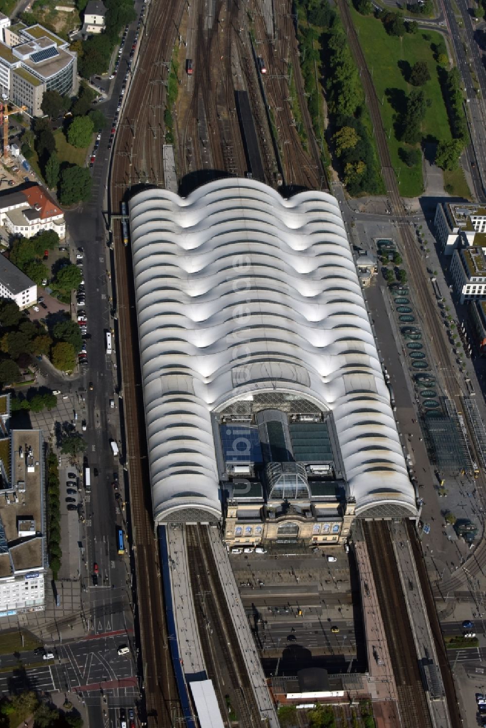 Luftbild Dresden - Hauptbahnhof Dresden der Deutschen Bahn in Dresden im Bundesland Sachsen, Deutschland