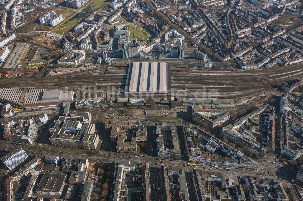 Luftaufnahme Düsseldorf - Hauptbahnhof von Düsseldorf im Bundesland Nordrhein-Westfalen