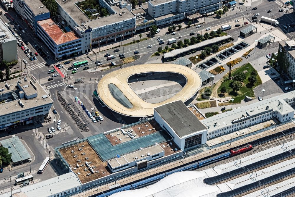 Graz aus der Vogelperspektive: Hauptbahnhof in Graz in Steiermark, Österreich