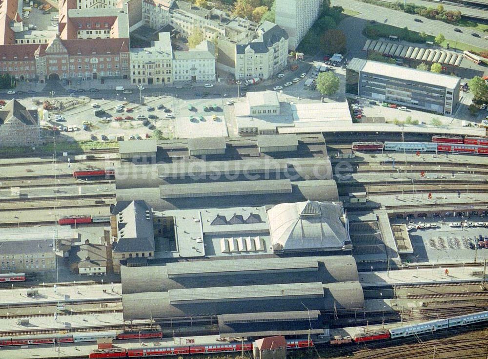 Halle / Saale aus der Vogelperspektive: Hauptbahnhof in Halle an der Saale / Sachsen-Anhalt.