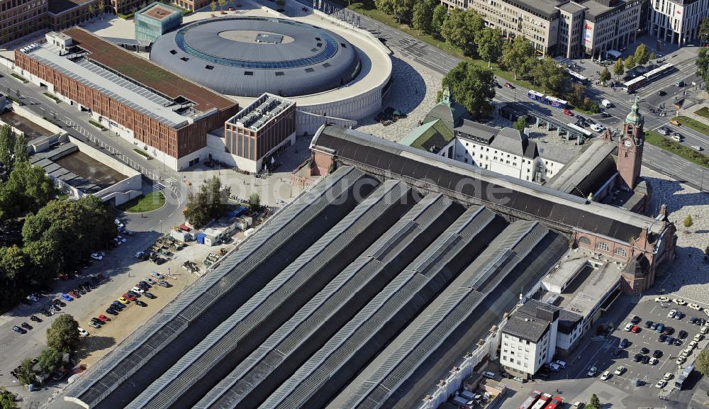 Wiesbaden aus der Vogelperspektive: Hauptbahnhof und Lilien-Carré Wiesbaden