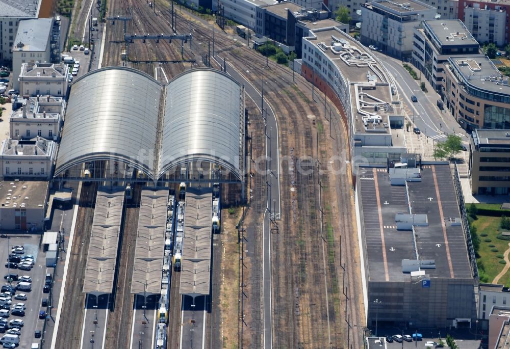 Reims von oben - Hauptbahnhof in Reims in Grand Est, Frankreich