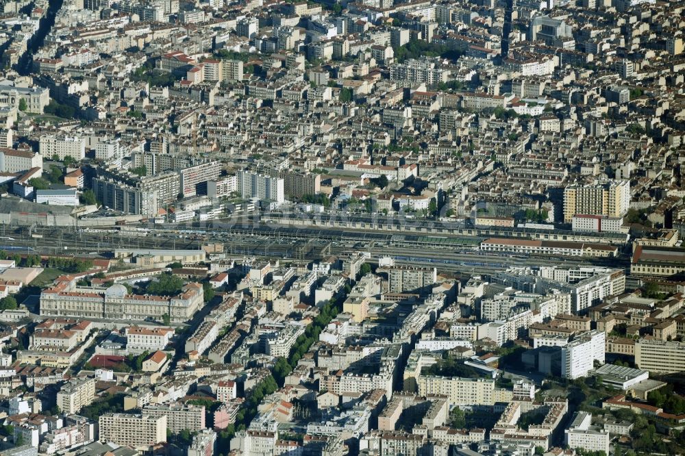 Luftaufnahme Marseille - Hauptbahnhof der SNCF- Bahn in Marseille in Provence-Alpes-Cote d'Azur, Frankreich