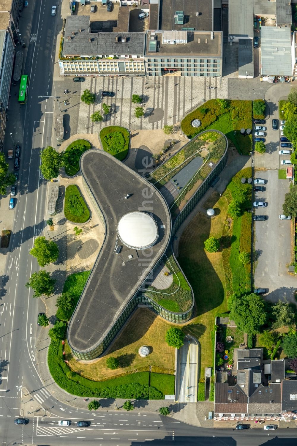 Luftaufnahme Oberhausen - Hauptgebäude - Hauptstelle der Sparkasse an der Wörthstraße in Oberhausen im Bundesland Nordrhein-Westfalen, Deutschland