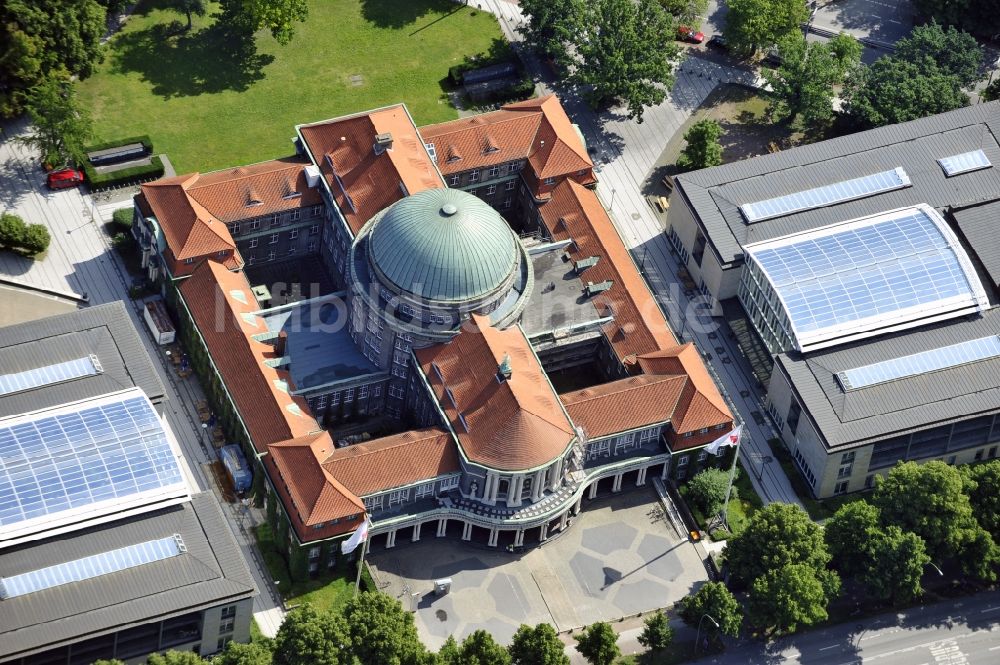 Luftbild Hamburg - Hauptgebäude der Universität Hamburg an der Edmund-Siemers-Allee in Hamburg