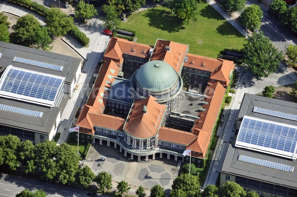 Hamburg von oben - Hauptgebäude der Universität Hamburg an der Edmund-Siemers-Allee in Hamburg