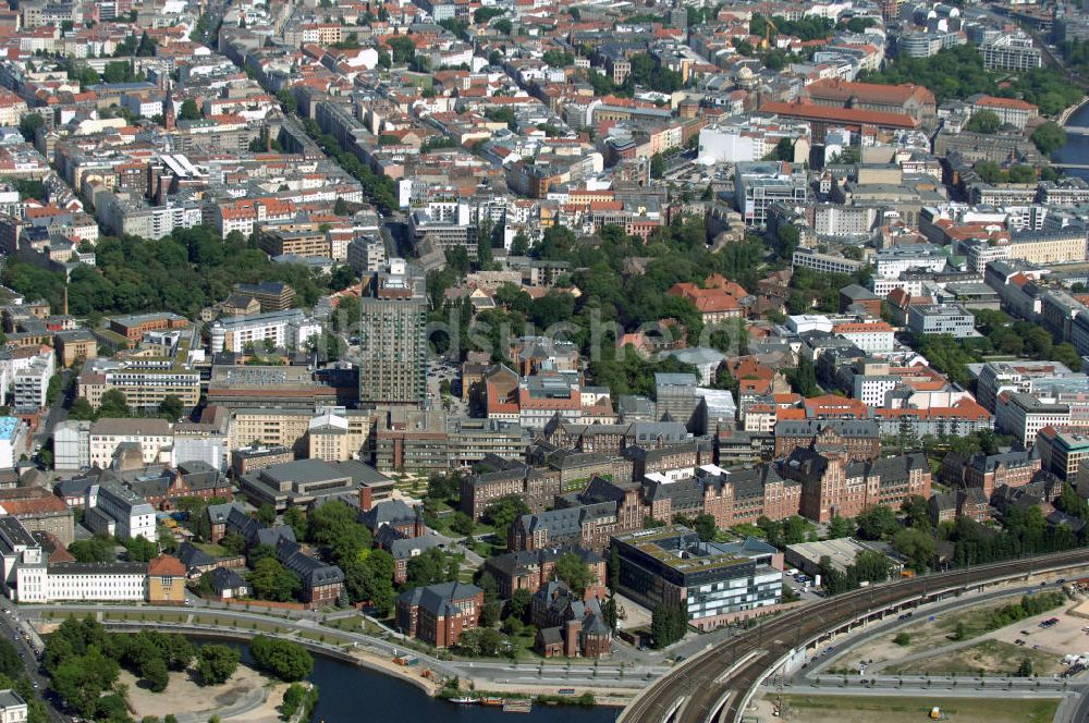 Luftaufnahme Berlin - Hauptgelände der Berliner Charite