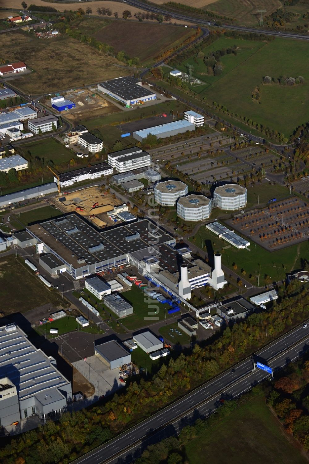 Blankenfelde-Mahlow aus der Vogelperspektive: Hauptsitz von Rolls Royce Deutschland und dem Rolls-Royce Mechanical Test Operations Centre im Gewerbegebiet Eschenweg im OT Dahlewitz in Blankenfelde-Mahlow im Bundesland Brandenburg