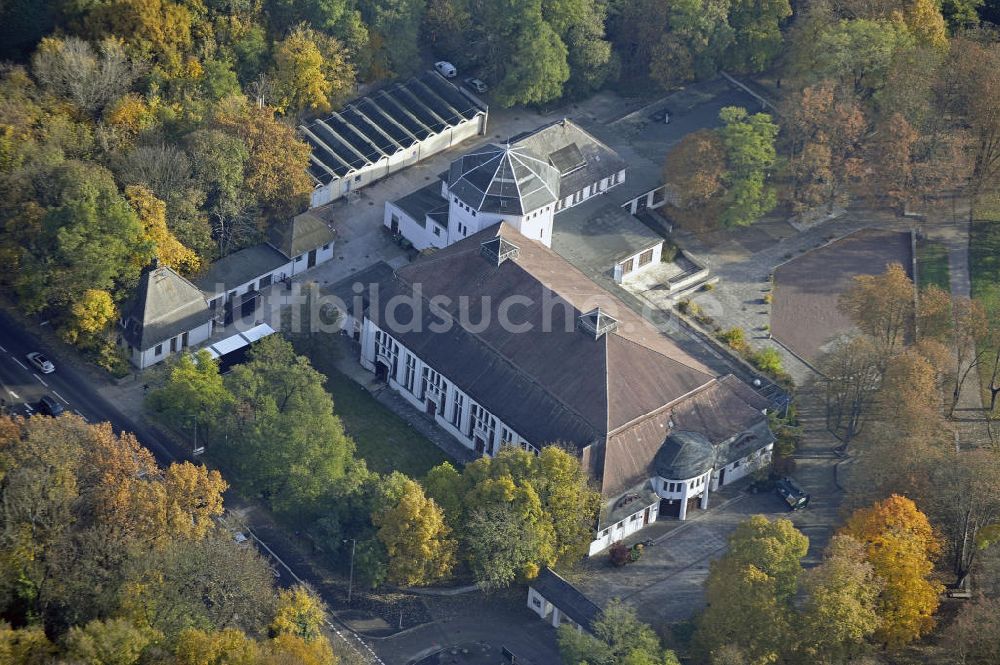 Leipzig aus der Vogelperspektive: Haus Auensee Leipzig im Herbst