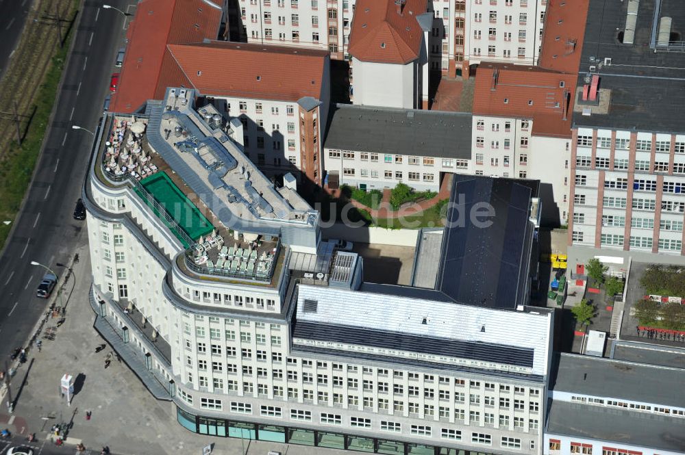 Berlin Mitte aus der Vogelperspektive: Haus der Einheit / ehemaligen Kaufhauses Jonaß in Mitte