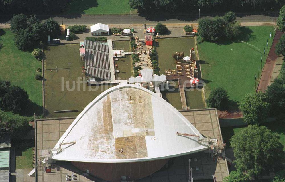 Berlin - Tiergarten aus der Vogelperspektive: Haus der Kulturen der Welt