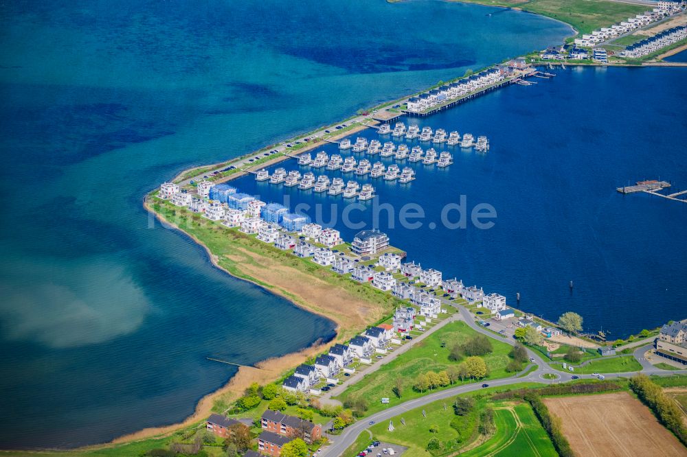 Luftaufnahme Kappeln - Hausboot- Anlegestellen und Liegeplätze Schwimmende Häuser am Uferbereich am Schleidamm in Kappeln im Bundesland Schleswig-Holstein, Deutschland