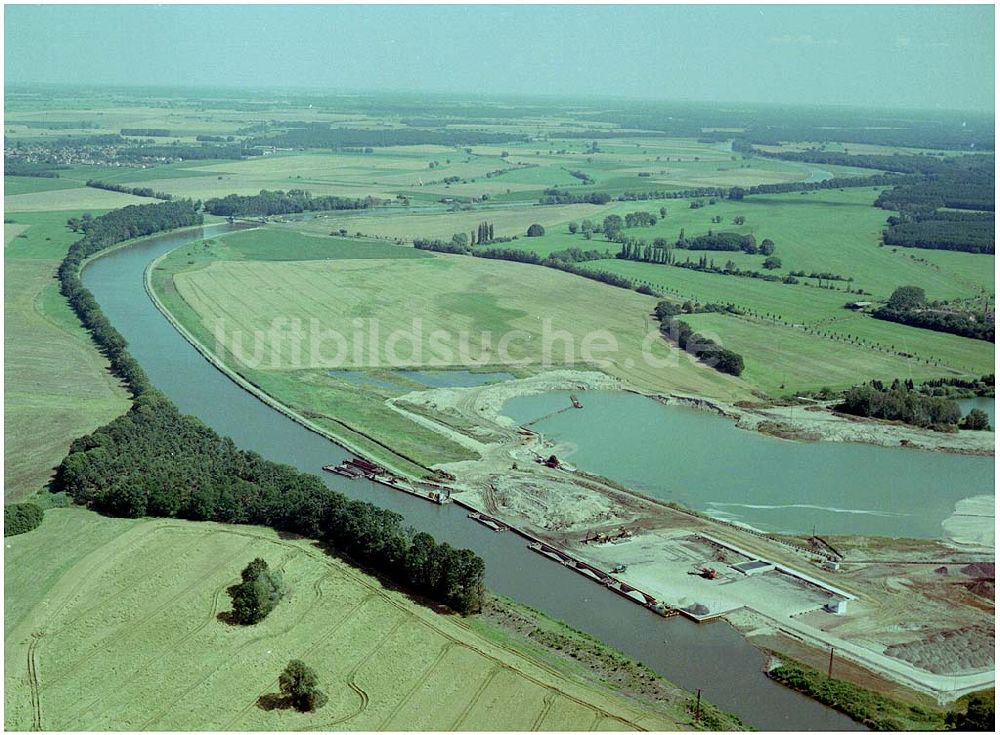 Burg von oben - Havelkanal bei Burg