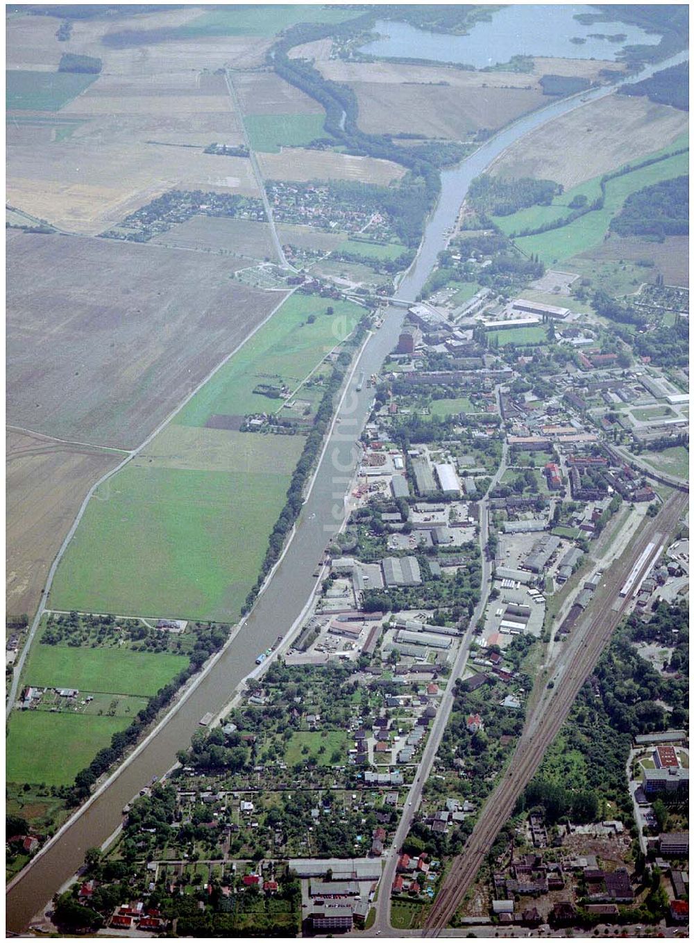 Burg von oben - Havelkanal bei Burg