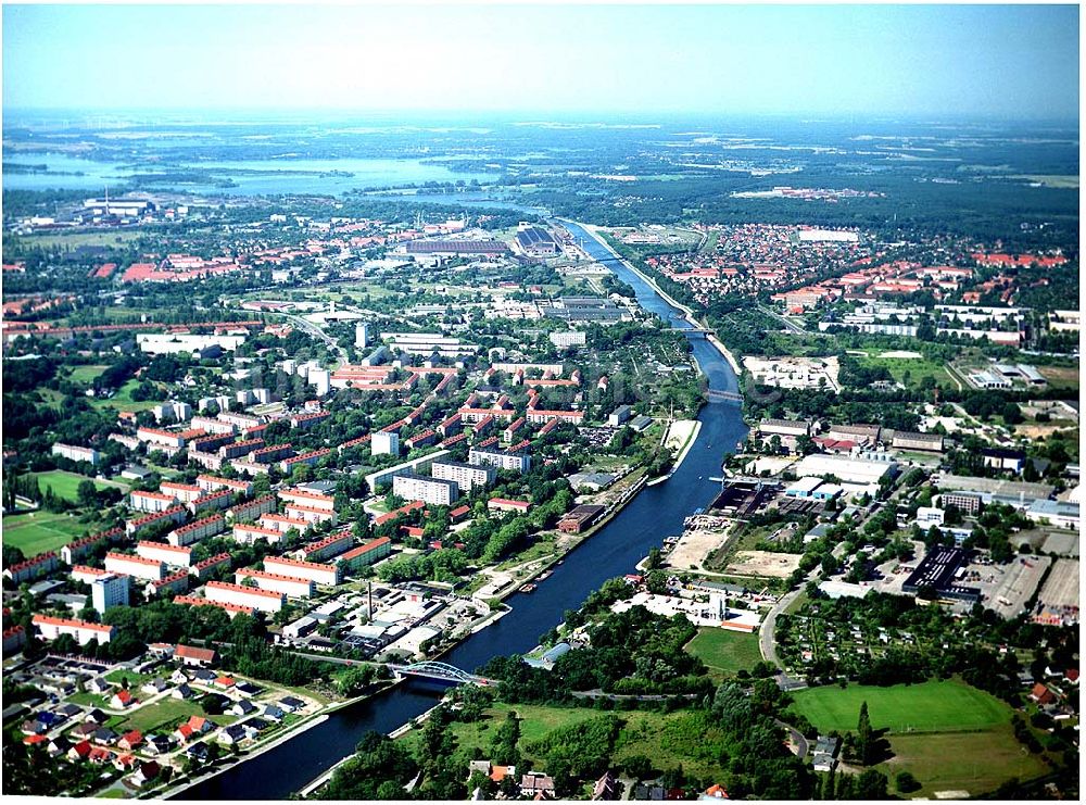 Luftaufnahme Brandenburg - Havelkanal und Schleuse in Brandenburg