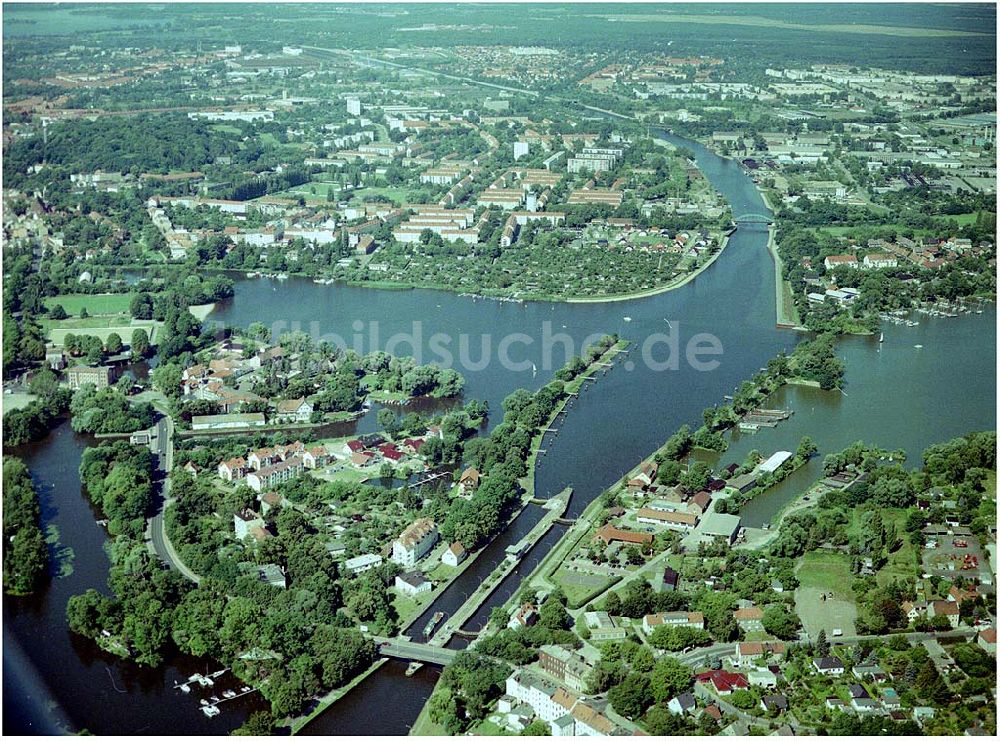 Luftaufnahme Brandenburg - Havelkanal und Schleuse in Brandenburg