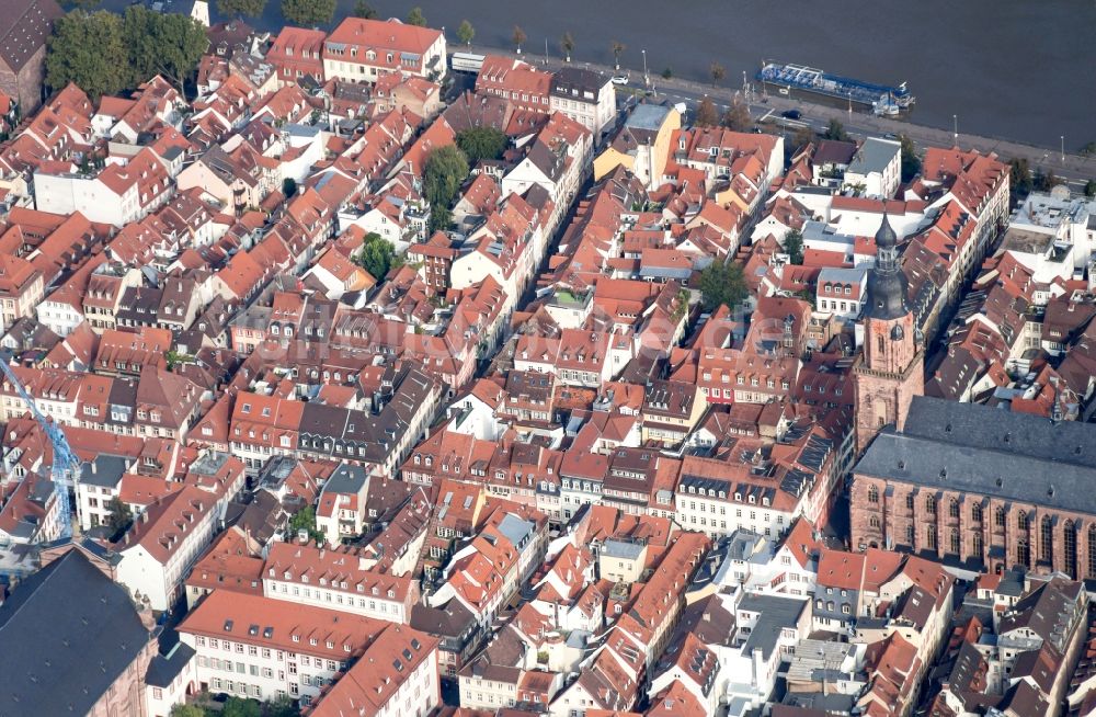 Heidelberg von oben - Heidelberg und Schloss im Bundesland Baden-Württemberg