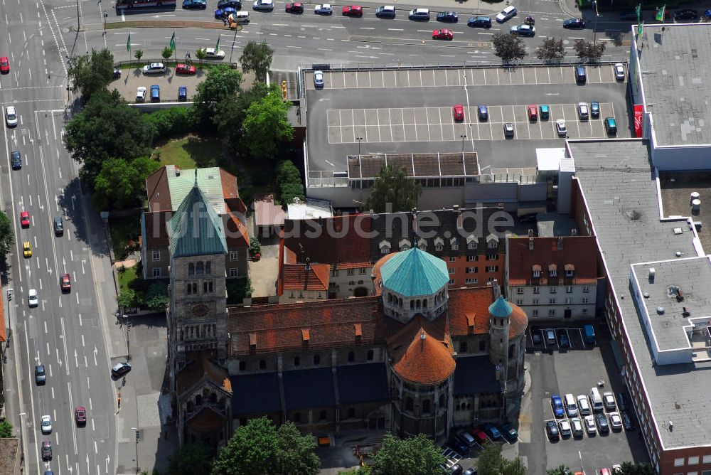 SCHWEINFURT von oben - Heilig Geist Kirche in Schweinfurt