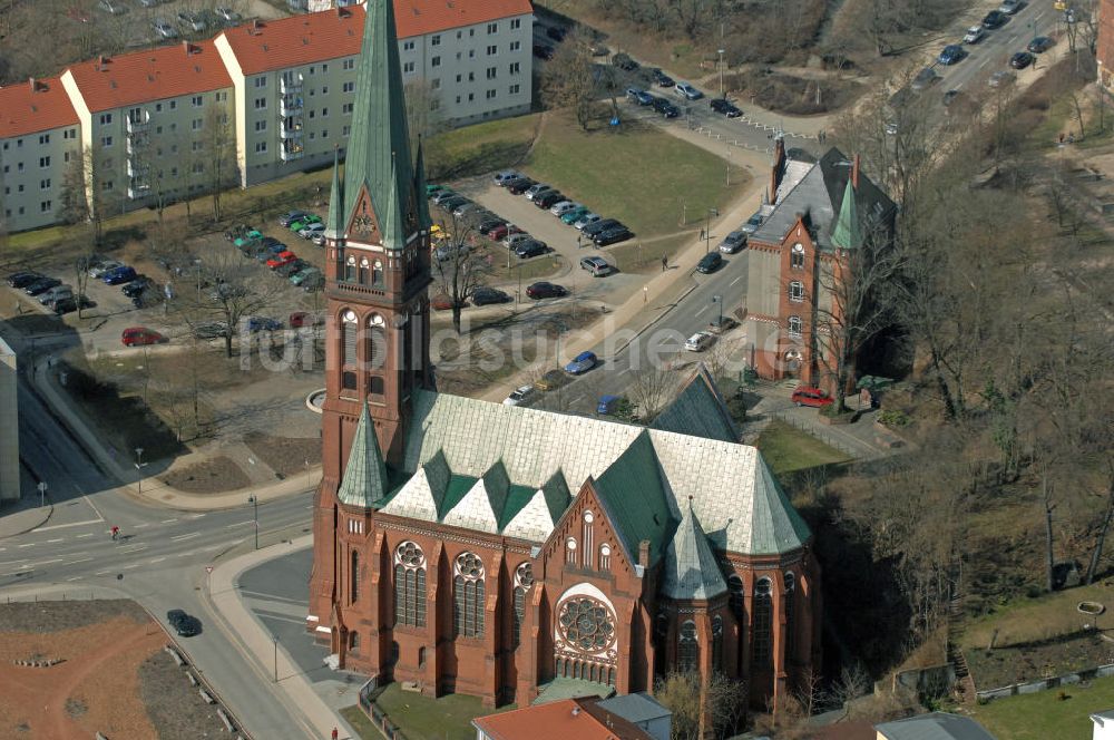 Luftbild Frankfurt (Oder) - Heilig-Kreuz-Kirche Frankfurt (Oder)