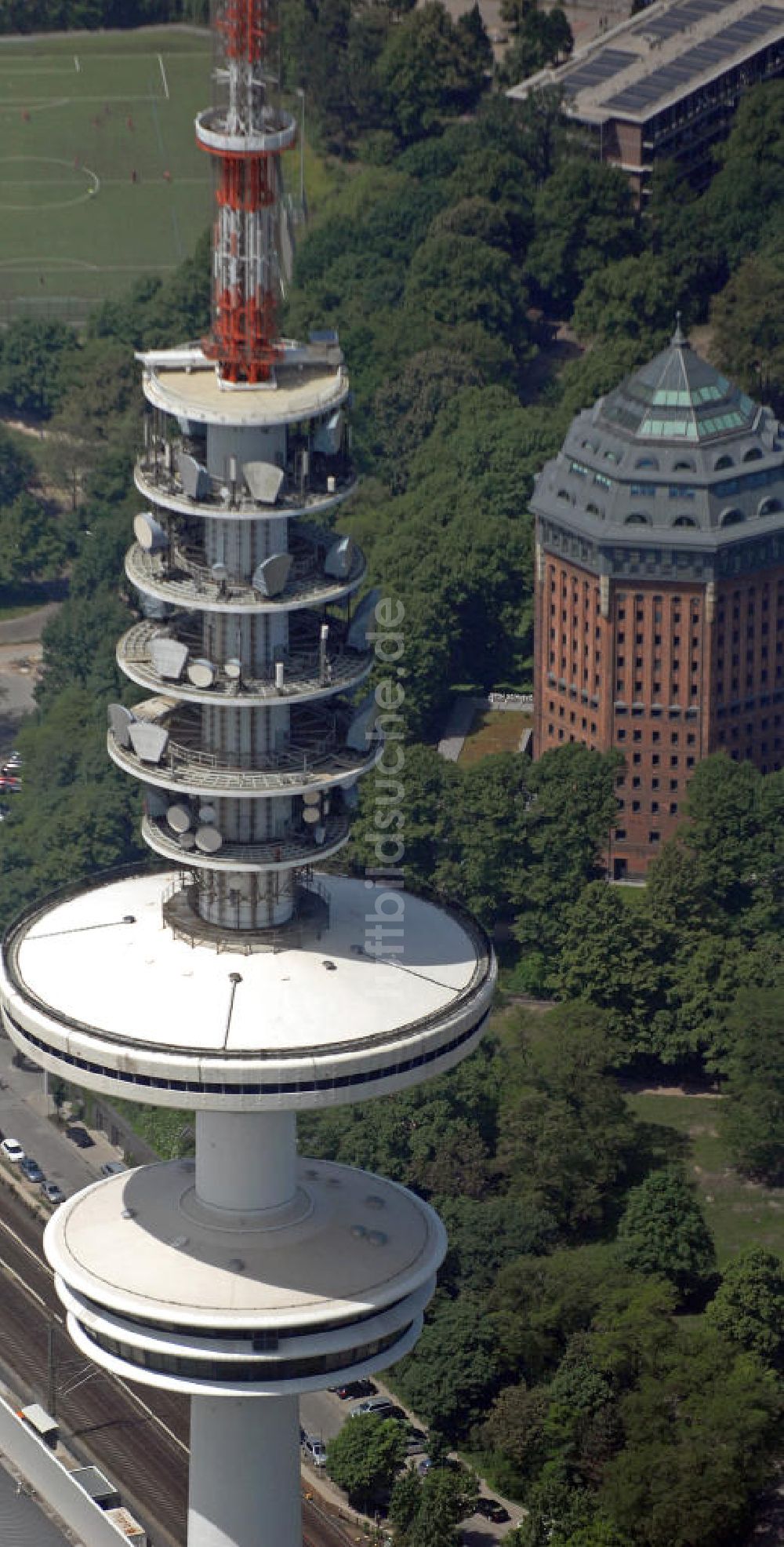 Hamburg aus der Vogelperspektive: Heinrich-Hertz-Turm und Schanzenturm