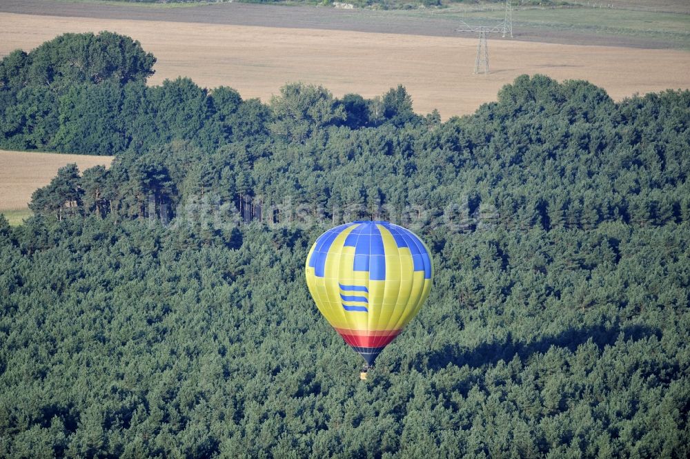 Luftaufnahme Treuenbrietzen - Heißluftballonfahrer bei Treuenbrietzen im Bundesland Brandenburg