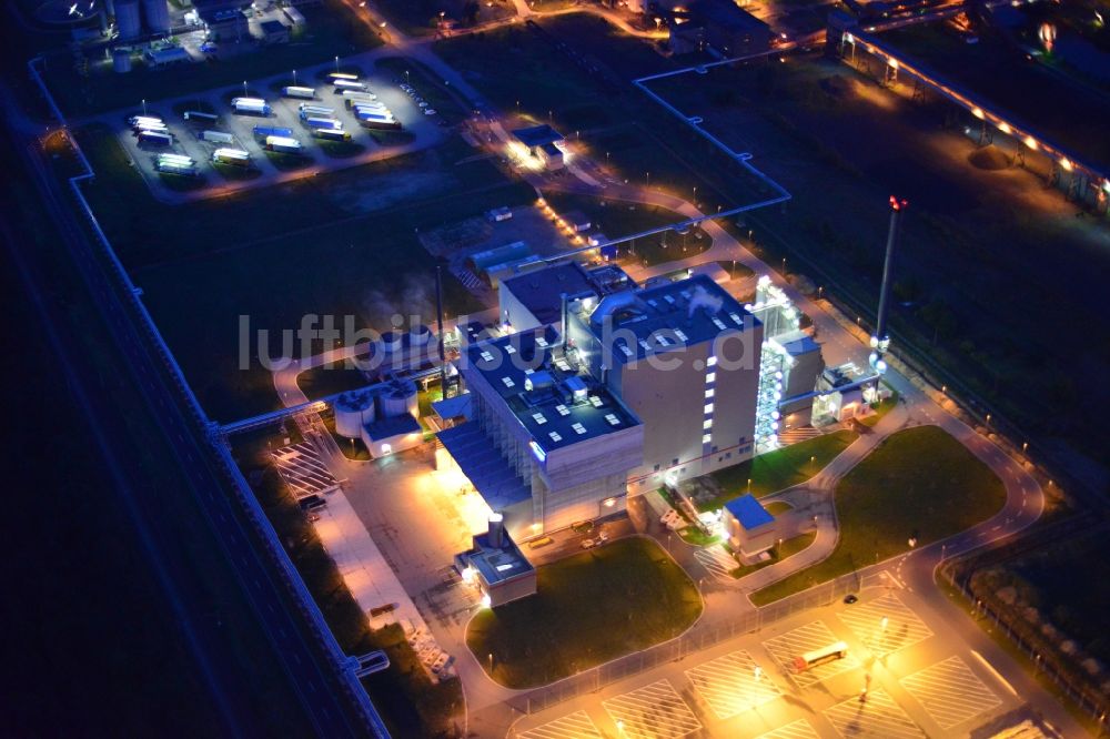 Eisenhüttenstadt von oben - Heizkraftwerk der EnBW Energie Baden-Würtemberg AG auf dem Gelände der Fabrik für Wellpappenrohpapier Propapier GmbH Werk PM2 in Eisenhüttenstadt im Bundesland Brandenburg