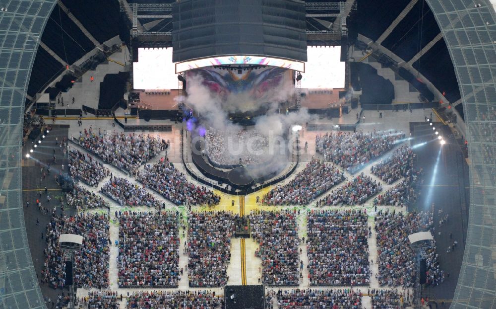 Berlin von oben - Helene Fischer - Konzert auf dem Sportstätten-Gelände der Arena des Olympiastadion in Berlin