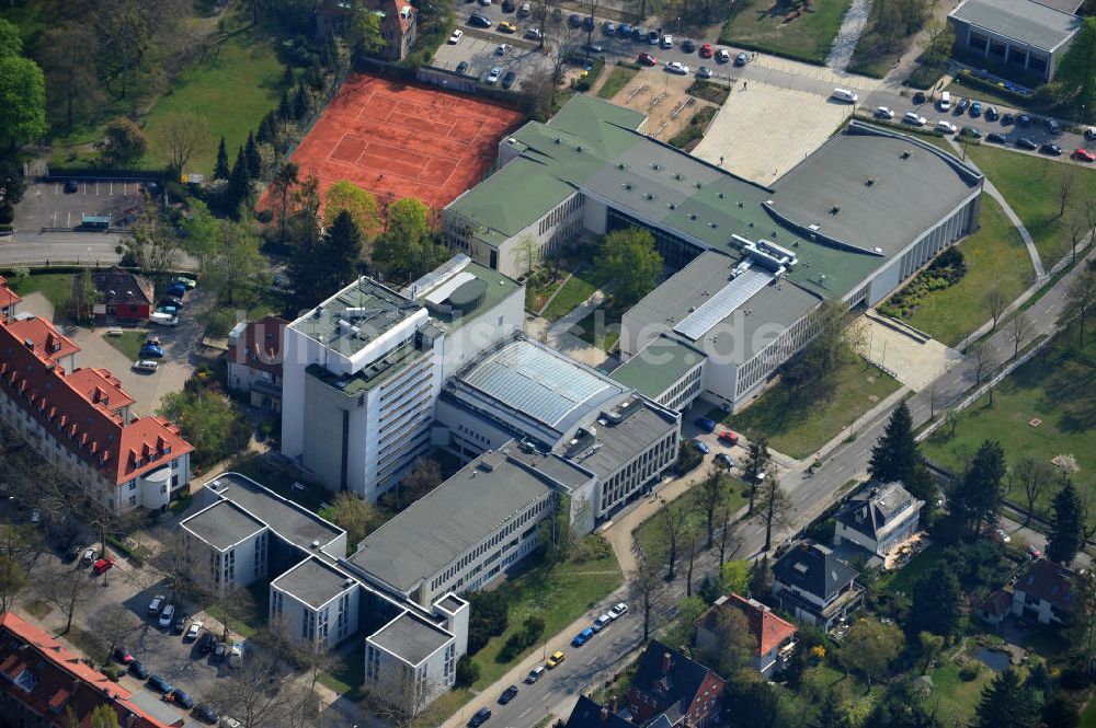 Berlin Dahlem aus der Vogelperspektive: Henry Ford Bau Freie Universität Berlin