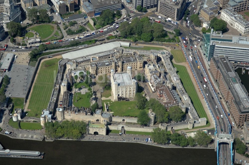 London aus der Vogelperspektive: Her Majesty's Royal Palace and Fortress, bekannt als Tower of London