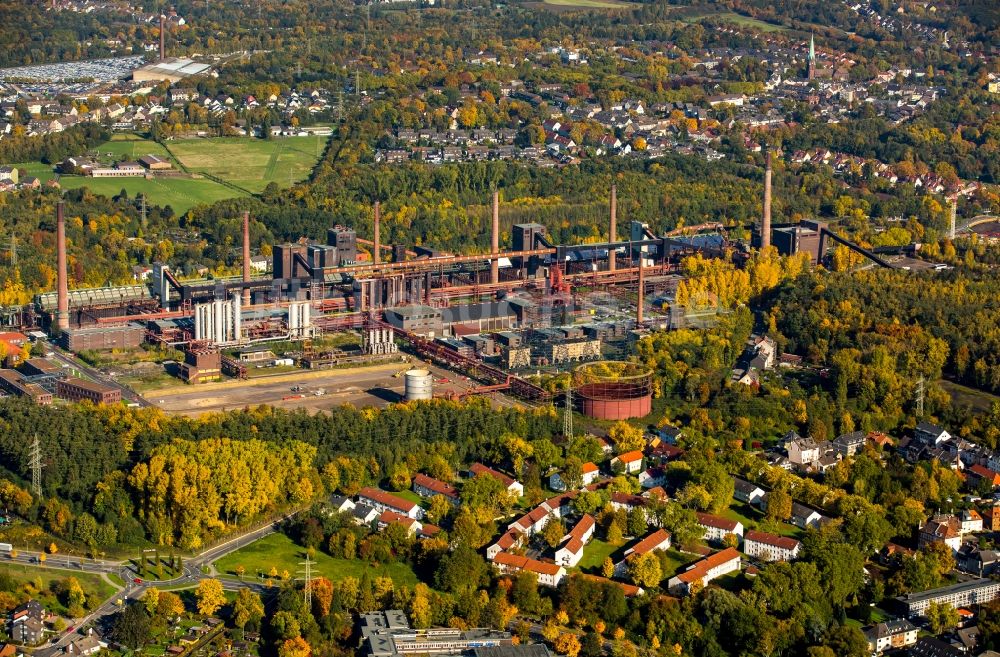 Luftbild Essen - Herbst- Landschaft der Kokerei Zollverein in Essen im Ruhrgebiet im Bundesland Nordrhein-Westfalen