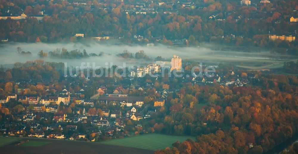 Luftaufnahme Überruhr-Holthausen - Herbst und Morgenstimmung in Überruhr-Holthausen in Essen im Bundesland Nordrhein-Westfalen