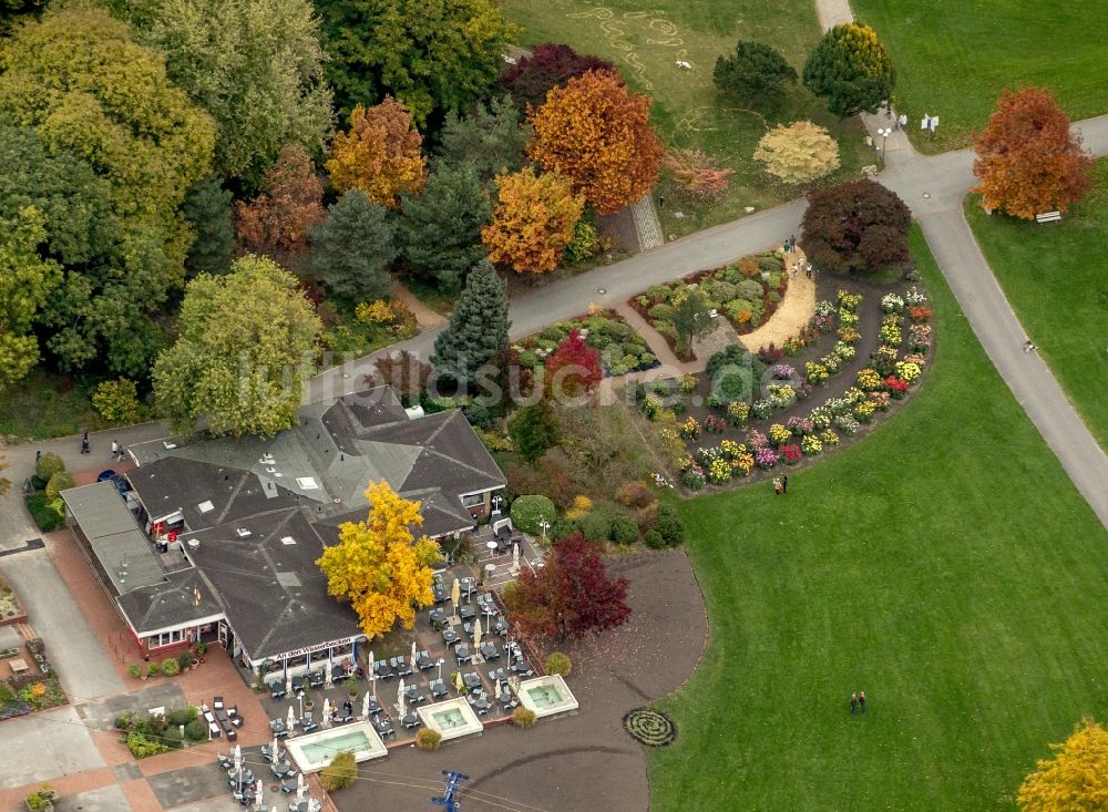 Dortmund aus der Vogelperspektive: Herbstansicht des Westfalenparks in Dortmund im Bundesland Nordrhein-Westfalen