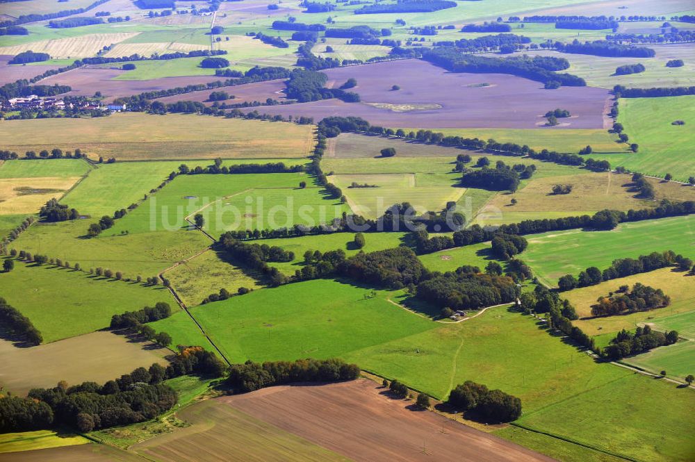 Halenbeck-Rohlsdorf von oben - Herbstlandschaft bei Halenbeck-Rohlsdorf