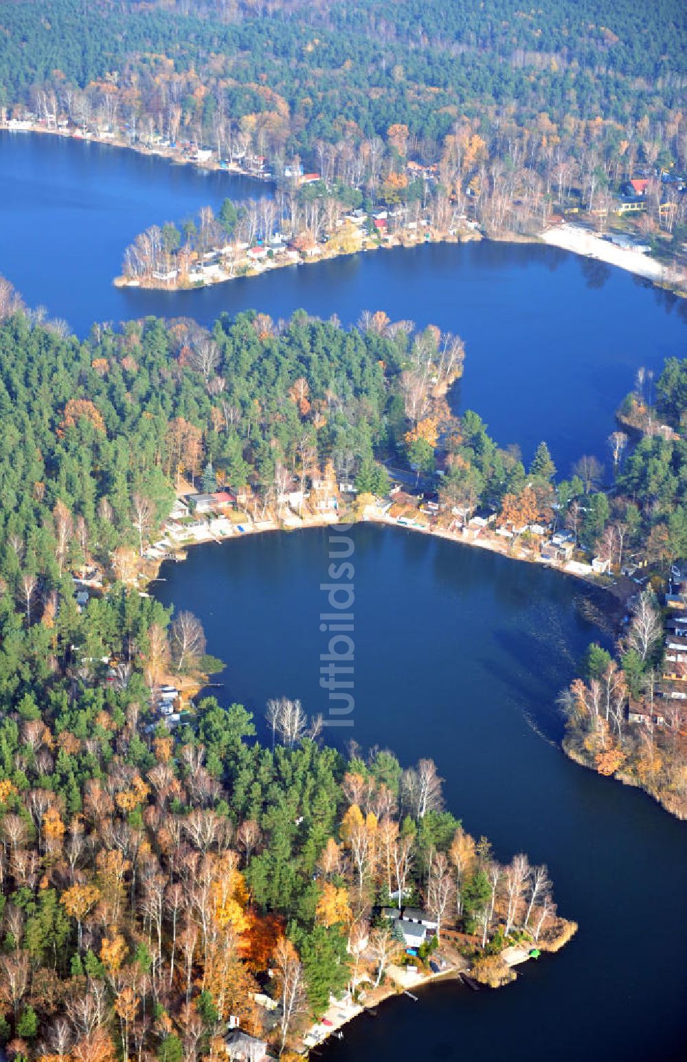 Schönborn OT Lindena von oben - Herbstlandschaft mit See bei Lindena